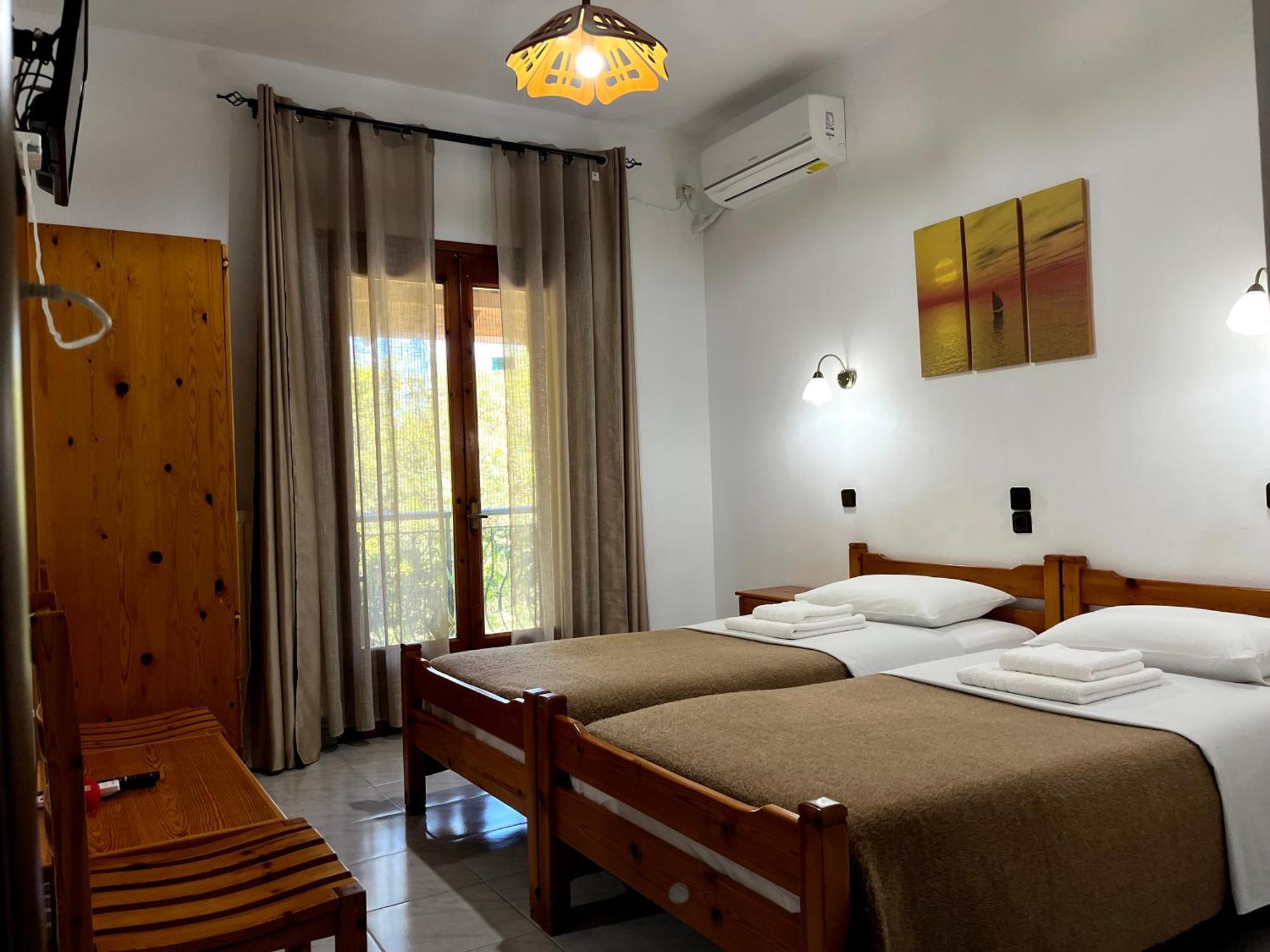 Hotel Akamatis Giorgos à Therma  Extérieur photo